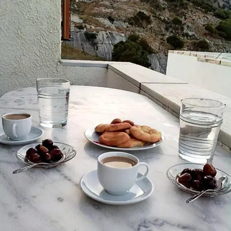 Apiranthian House-Panoramic View Cycladic Naxos Apartman *